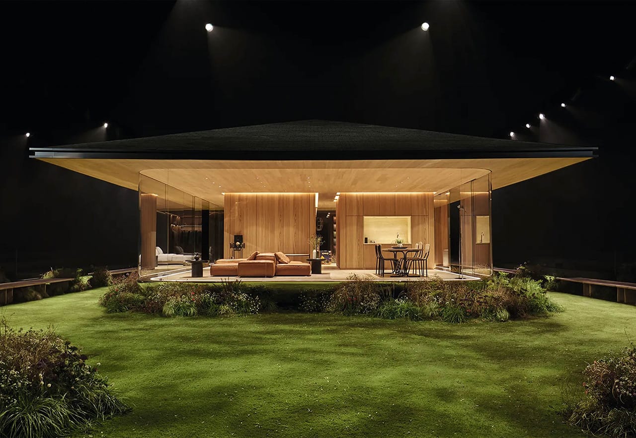 Read more about the article LIVING DIVANI @ LOUIS VUITTON MEN’S FALL WINTER 2026 SHOW