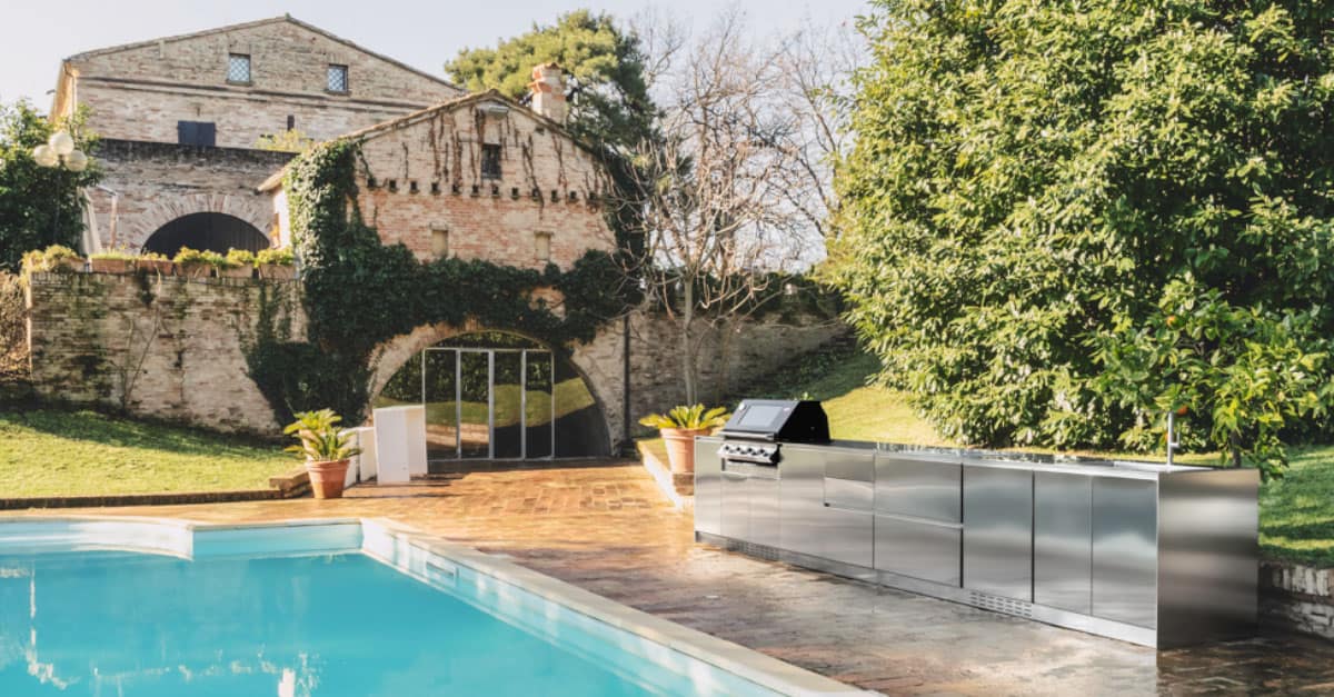 Read more about the article OF outdoorkitchens: The Italian art of outdoor living