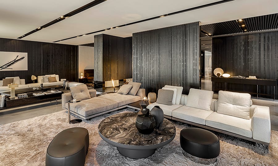 42145 N Minotti Munchen