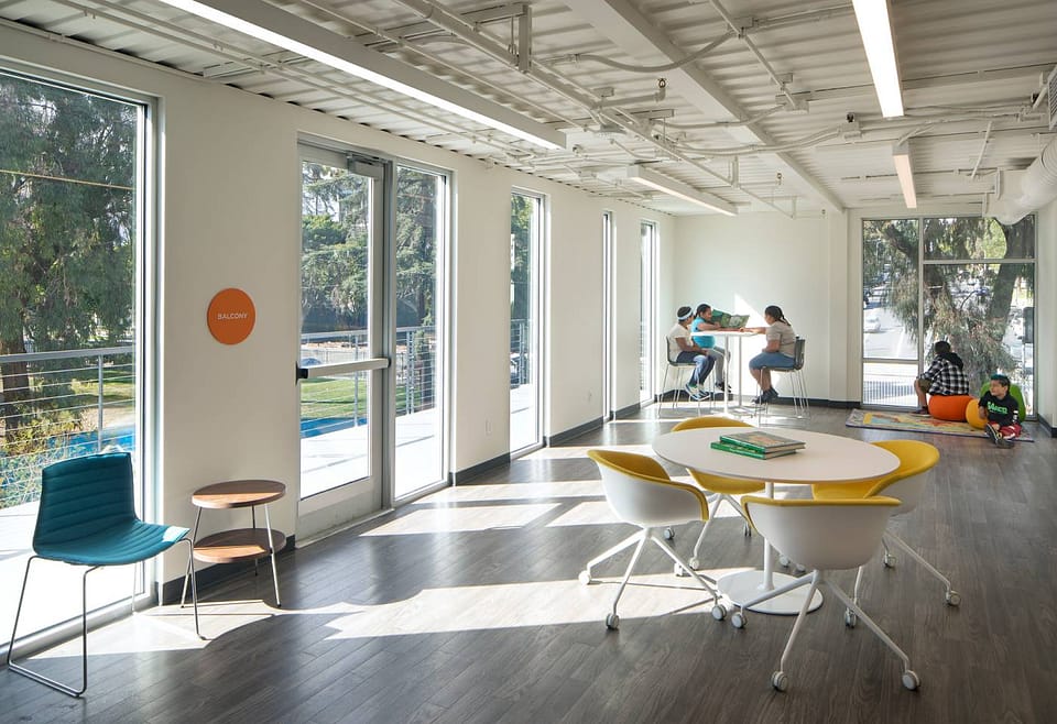 Arper Hola Losangeles ©tombonner 4 (1)