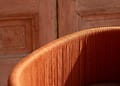RODA: SADDLE comfort chair: a curve that embraces