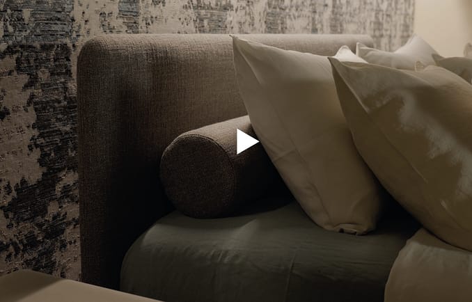 Lilas Bed Video(0)